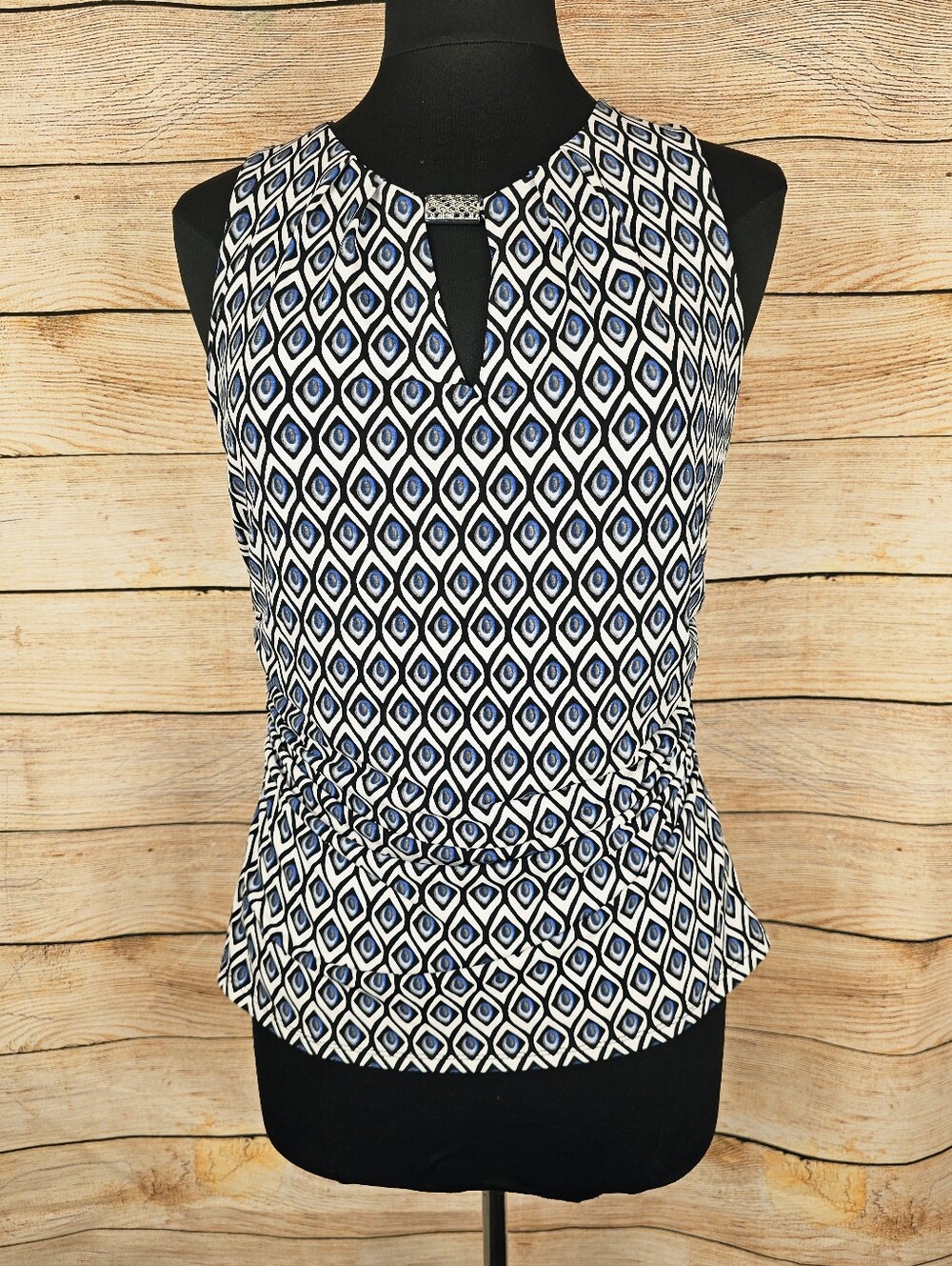 White House Black Market Geometric Print Sleeveless Lined Top Shirt Size Medium